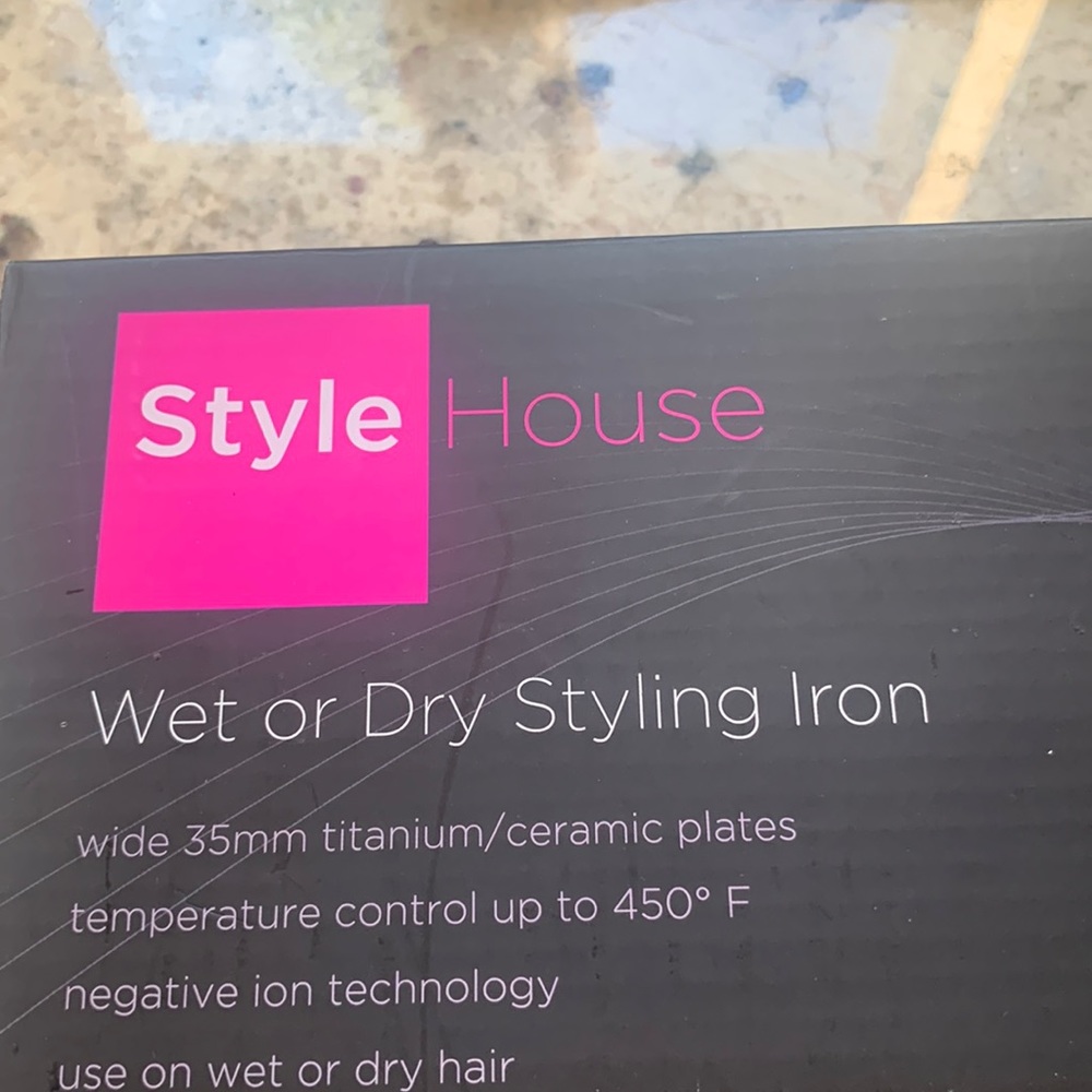 𝅺Style House Professional Styling Wet Dry Iron and Accessory storage bag